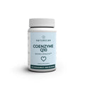 Coenzyme Q10 capsules in een witte verpakking met een lichtblauwe label en een harticoon.